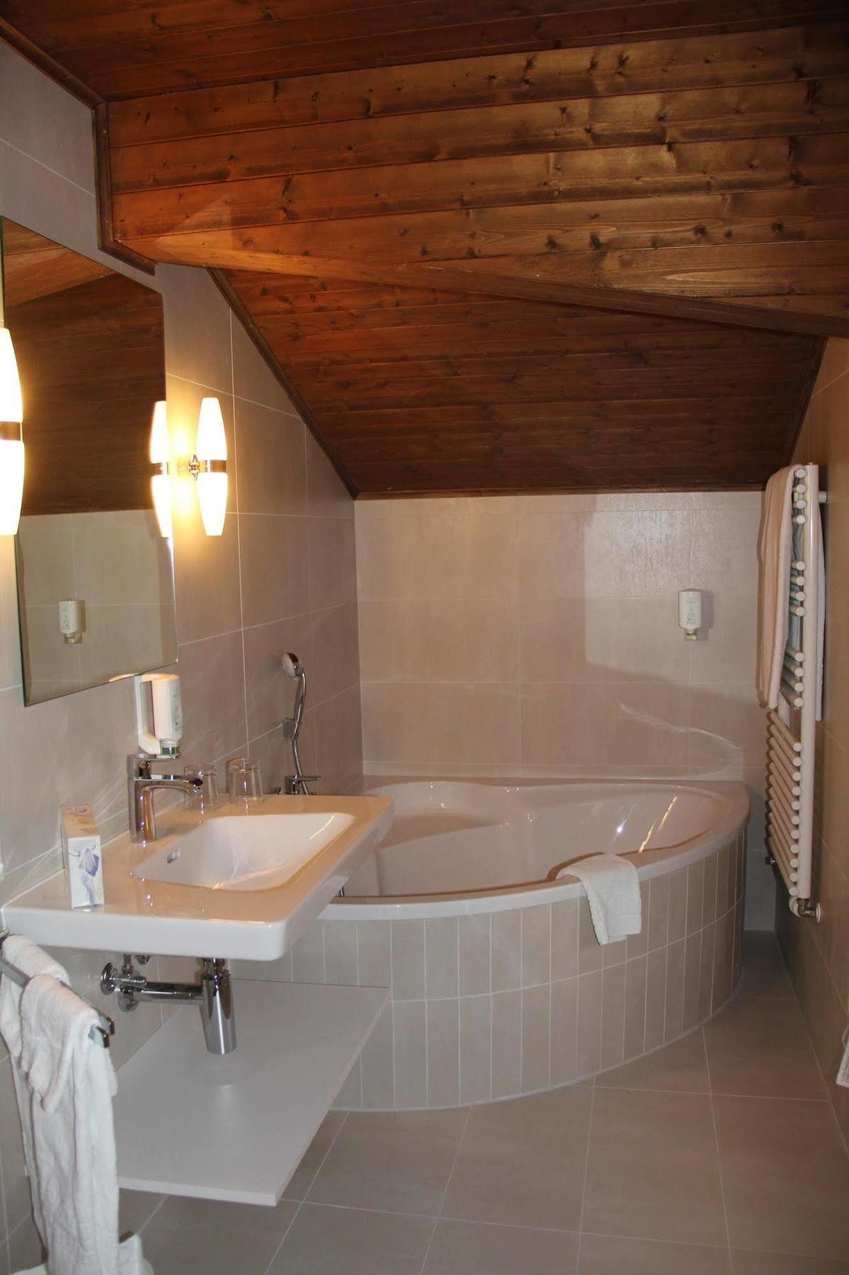 Hotel La Rotonde Вербиер Екстериор снимка